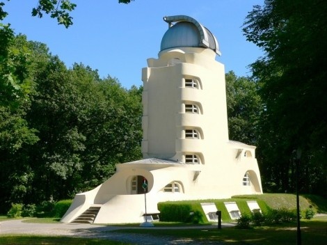 Observatório de Einstein, Potsdam. Arquiteto Erich Mendelsohn<br />Foto divulgação  [Wikimedia Commons]