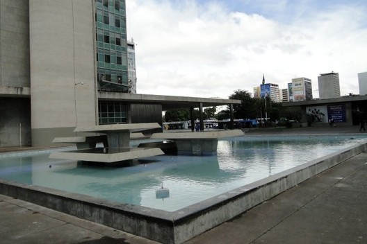 Sede I, espelho d’água de Burle Marx<br />Foto Jayme Wesley de Lima 