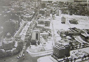 Esplanada do Castelo em 1934, com o teatro municipal no alto, à esquerda