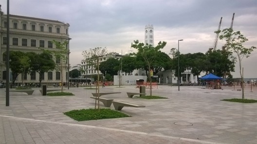Nova Praça Mauá, vista da torre do Terminal Marítimo, Rio de Janeiro<br />Foto Masao Kamita 