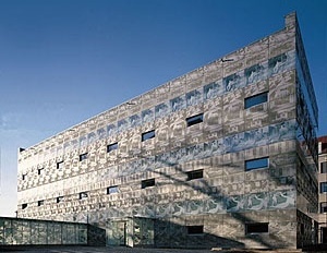 Biblioteca da Escola Técnica de Eberswalde, 1999. Herzog & De Meuron [Beton Werkstein]
