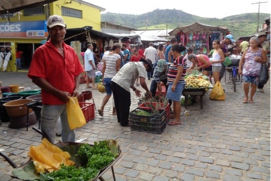 Feira em Colônia Leopoldina<br />Foto Maíra Normande  [Acervo Iphan]
