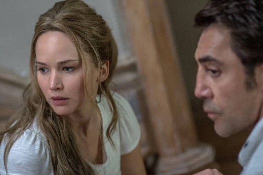Os atores Jennifer Lawrence, Javier Bardem em cena do filme Mãe!, direção de Darren Aronofsky<br />Foto divulgação 