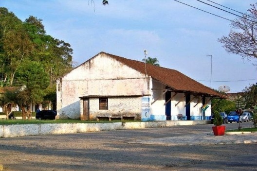 Estação Ferroviária Ipiabas, Barra do Piraí RJ<br />Foto Jorge A. Ferreira Jr.  [Website Wikimapia]