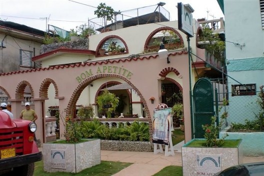 Arquitetura espontânea kitsch<br />Foto Nelson Herrera Ysla 