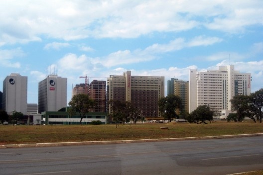 Setor Hoteleiro Norte – terreno vago na Quadra 901 Norte, Brasília<br />Foto Aldo Paviani 