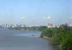 Orla do Guaiba, em Porto Alegre<br />Foto Patrícia Nahas 