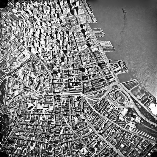 Foto aérea, Centro de Porto Alegre, 1983 [Acervo MooMAA]