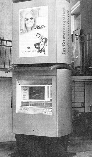 Totem eletrônico Publinet, Rio de Janeiro, 1999