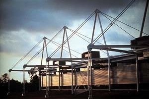 Fábrica Valeo San Luis Potosi, México - Projeto de S. Davis, DBB, 1995