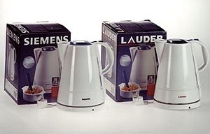 Prêmio Plagiarius 2001. 1º lugar para Lauder, Greece pela cópia da "water heater TW 50501" da Siemens + Bosch, Munique, Alemanha