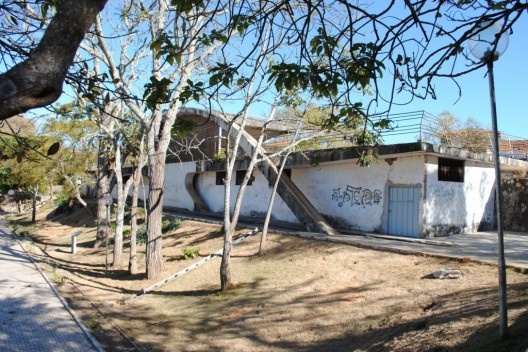 Clube, Diamantina, MG. Projeto de Oscar Niemeyer, 1950<br />Foto Floriano Marcondes Machado, julho 2011 