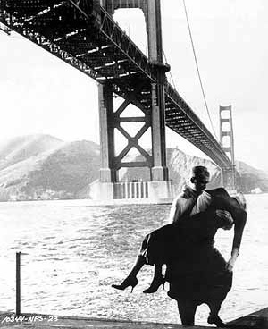 São Francisco como locação para a dramática cena de Um corpo que cai (Vertigo, Alfred Hitchcock, EUA, 1958)