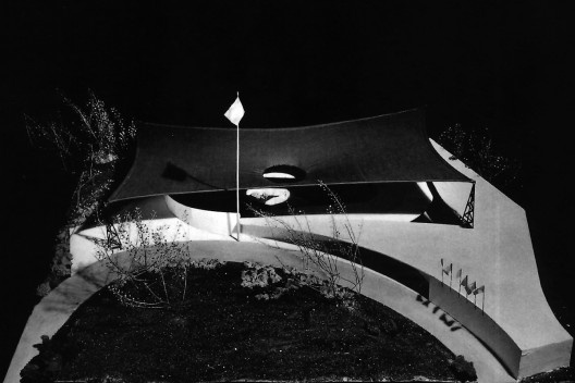 Pavilhão do Brasil na Exposição Internacional de Bruxelas, 1958. Arquiteto Sérgio Bernardes