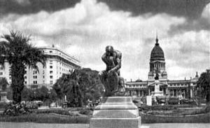 Buenos Aires, Avenida de Mayo. Vista en el pasado. Tarjetas Postales en archivo M.I.P.R. Reproducción parcial en blanco y negro con fines estrictamente culturales