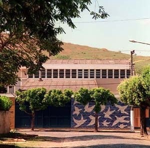 Educandário Dom Silvério, Cataguases MG. Arquiteto Francisco Bolonha, 1954<br />Foto Pedro Lobo  [IPHAN-BH]