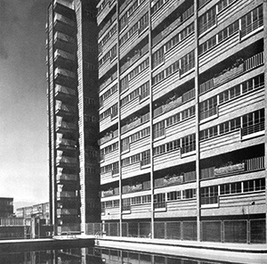 Edifício Multifamiliar Miguel Alemán<br />Foto Guillermo Zamora  [Graciela de Garay, “Mario Pani, vida e obra”. 2004]