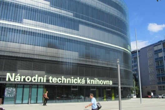 Bilbioteca da universidade tecnica de praga<br />foto Gabriela Celani 
