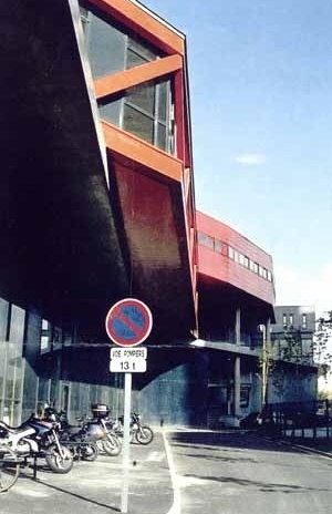 Liceu Massimilian Perret, Alfortville, Paris, França, outubro 1998 – M. Fuksas. Auditório/Biblioteca