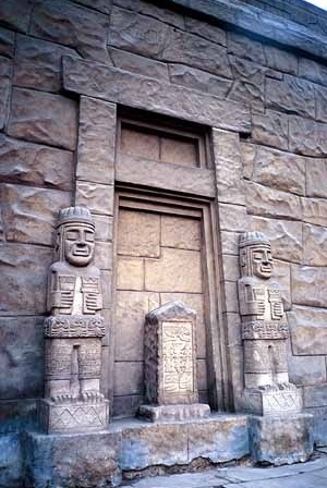 1. Ricardo Jara Malachowski. Museo Arqueológico Larco Herrera (1924). Lima (Perú).