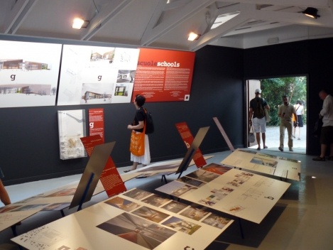 Exposição Schools no pavilhão da Finlândia, que mostrava a produção dos últimos 10 anos na construção de sete edifícios escolares<br />Foto Flavio Coddou 