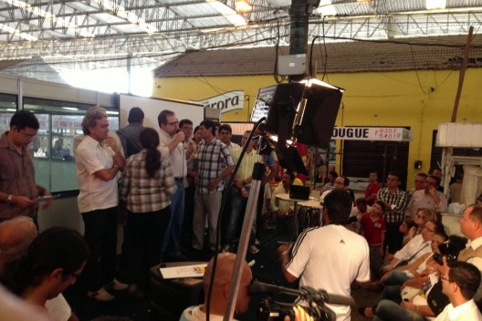 Abertura da Oficina de Projeto Participativo, com a presença do prefeito, vereadores, secretários e imprensa local. Palestras do IPHAN, IPHAEP, SEPLAN, universidades e feirantes<br />Foto Marcus Vinicius 