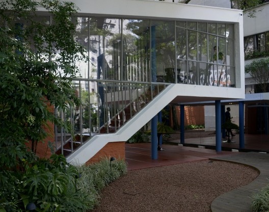Segunda casa do arquiteto, 1949, pormenor do volume do escritório. Arquiteto João Batista Vilanova Artigas [Acervo dos autores, 2017]