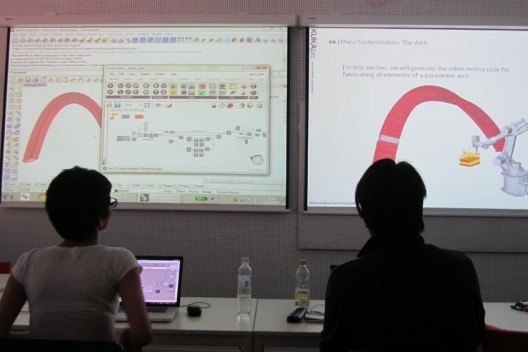 Workshop robots in architecture antes do congresso<br />foto Gabriela Celani 