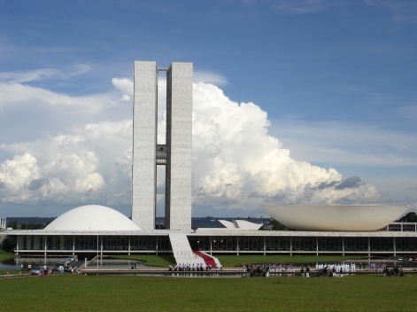 Congresso Nacional no dia da posse do Senador José Sarney e do Deputado Federal Michel Temer no dia 02 de fevereiro, dia de Iemanjá! (oficial e originalmente: Palácio do Congresso Nacional)<br />Foto Eduardo Pierrotti Rossetti 