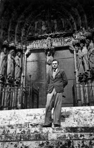 Estrada en París, 1934 [Colección familia Estrada]