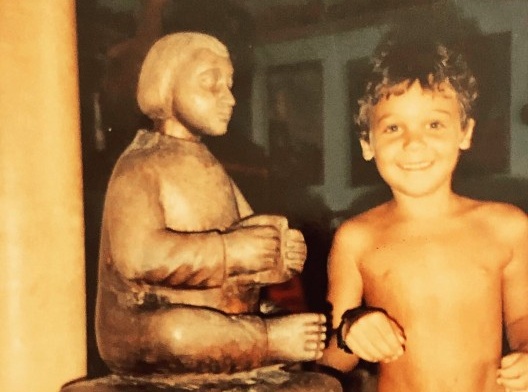Menino porteiro do Museu de Santa Quitéria de Frexeiras, Estado de Pernambuco, 1993<br />Foto José Lira 