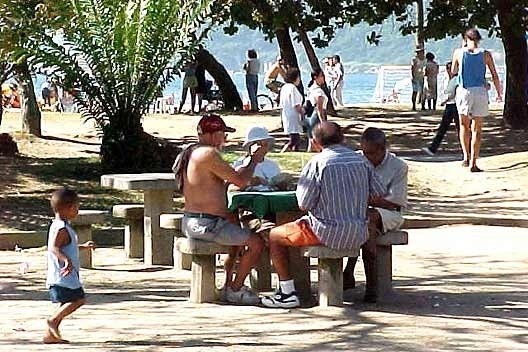 Cartas na Mesa, Parque do Flamengo, Rio de Janeiro<br />Foto P A Rheingantz 