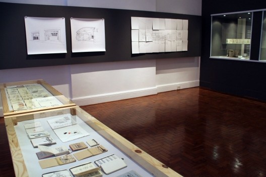 “Arquitetura do Desenho”, MCB, sala 4, São Paulo, 2012. <br />Foto Zeuler Lima 