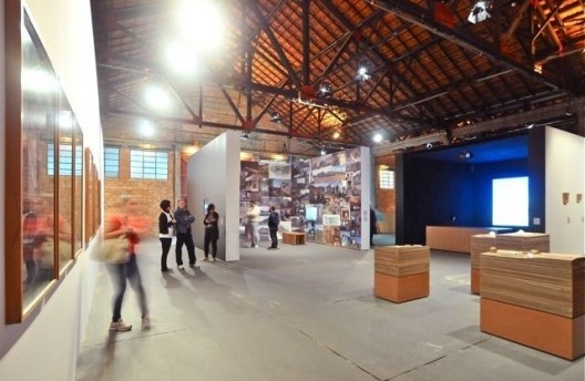 Território de Contato, módulo 1, Cao Guimarães e Brasil Arquitetura. Curadoria Marta Bogéa e Abilio Guerra