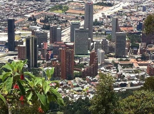Torres del Parque, Bogotá, 1965-1970. Arquiteto Rogelio Salmona<br />Foto Abilio Guerra 