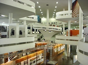 Bienal Internacional de Arquitetura de São Paulo, Pavilhão da Bienal, 2005. <br />Fotos do autor 
