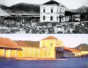 Acima: Largo da Estação Férrea de Santa, concluída em 1899, em imagem de 1914 quando da Exposição Agro-industrial. Abaixo: O Largo com a estação depredada em imagem de 2002.  [Arquivo Municipal de Santa Maria(imagem acima), arquivo pessoal.(imagem abaixo)]
