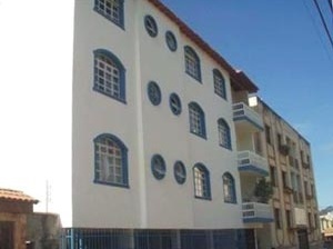 Ed. Andréa,  Bairro Clélia Bernardes, 1977. Edifício da década de 1970, localizado na área central [OLIVEIRA, L. F. & CARVALHO, A. W. B. Relatório Final de Pesquisa, 2006]
