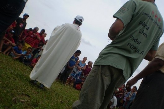 Missa na Ocupação Dandara, 2009<br />foto Tiago Castelo Branco 