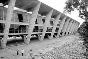 Museo de Arte Moderna, Rio de Janeiro. Arquiteto Affonso Eduardo Reidy<br />Foto AG 
