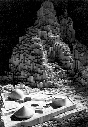 Santuário Ecumênico do Sinai, 1980. Arquiteto Pierre Vago, Al Mansfeld e El Rimaly. Foto Keren-or / Arquivo Pierre Vago