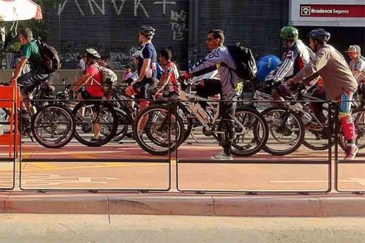 Domingo na Avenida Paulista<br />Foto Abilio Guerra 