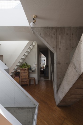 Primera planta. Vista interior<br />Foto Hiroshi Ueda 