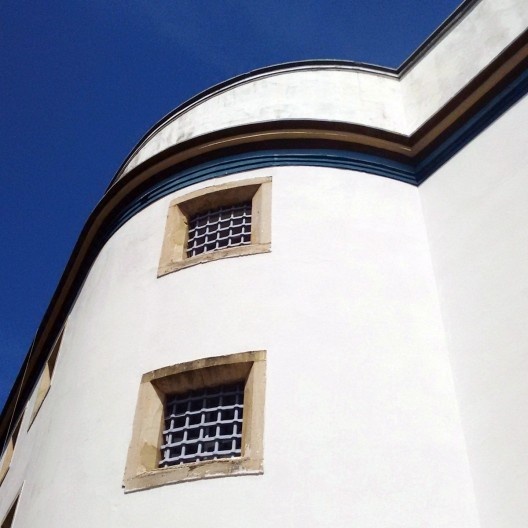Casa de detenção do Recife: trecho de canto arredondado de um bloco de celas<br />Foto dos autores, 2015 