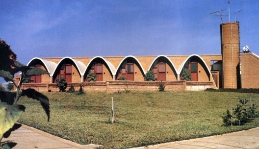 Residência dos Padres Claretianos, Batatais. Arquitetos Affonso Risi e José Mario Nogueira<br />Foto divulgação 