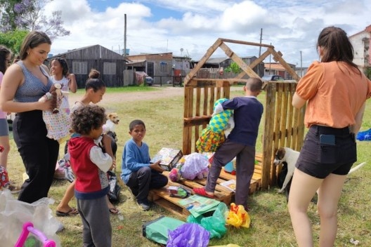 Imagem de projeto feito a partir e junto a caminhografias realizadas no projeto FAUrb no Bairro [Acervo dos autores, 2022]