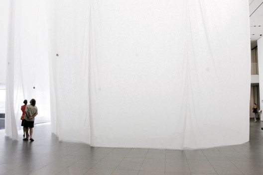 A soma dos dias / Sum of Days, exposição de Carlito Carvalhosa, MoMA Nova York