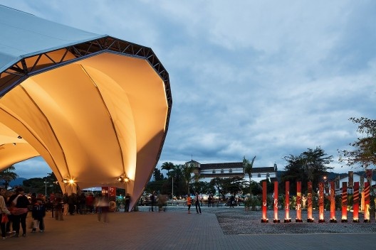 Flip - Festa Literária de Paraty, Paraty. Arquiteto Mauro Munhoz. 2011<br />Foto Nelson Kon 