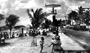 Figura 02 – Praia de Boa Viagem, na década de 1950 [Museu da Cidade do Recife]
