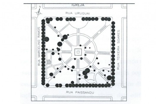Fig. 6. Planta baixa praça Tamandaré, Passo Fundo<br />Oliveira, Mascaró, 2007  [Oliveira, Mascaró, 2007]